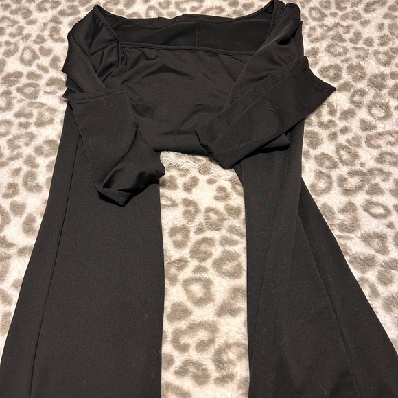 Black body suit! - Picture 3 of 3